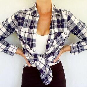 Old navy, navy and white flannel size medium
